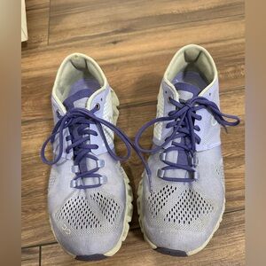 On Running Women's Lavender Mesh Lace-Up Running Shoes